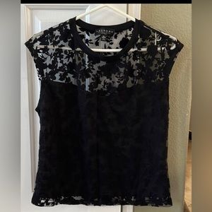 Laundry by Shelli Segal black lace top